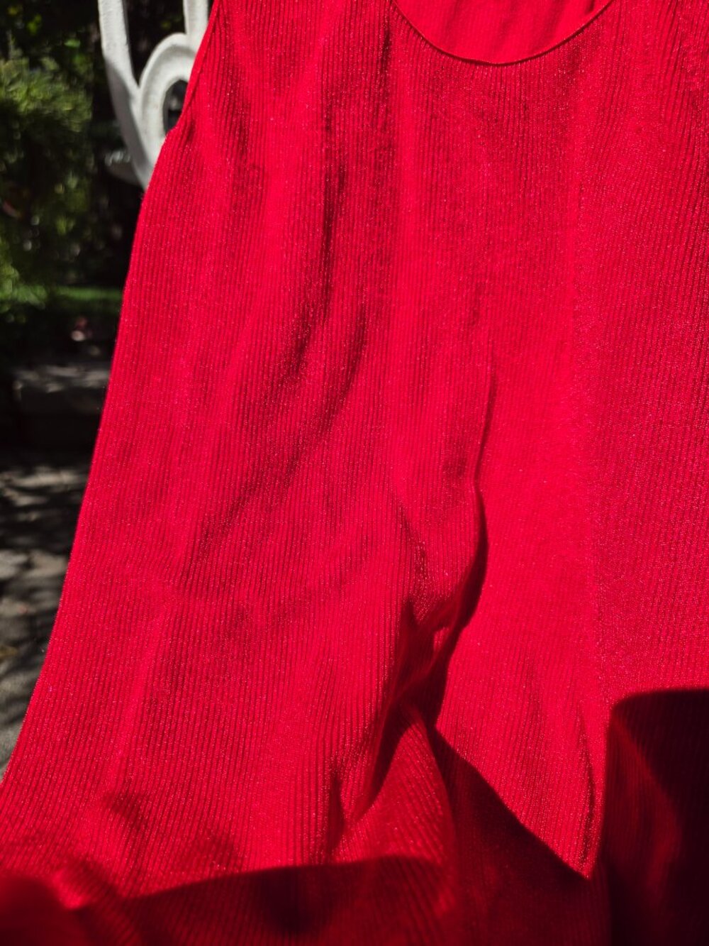 Red racerback - Picture 10 of 11